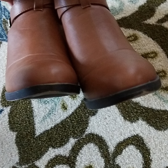 Cute fall booties - Picture 3 of 4